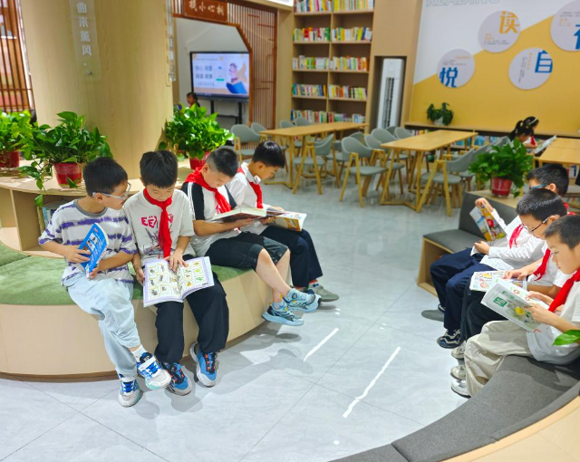 数字阅览室是全校孩子心心念念的打卡宝